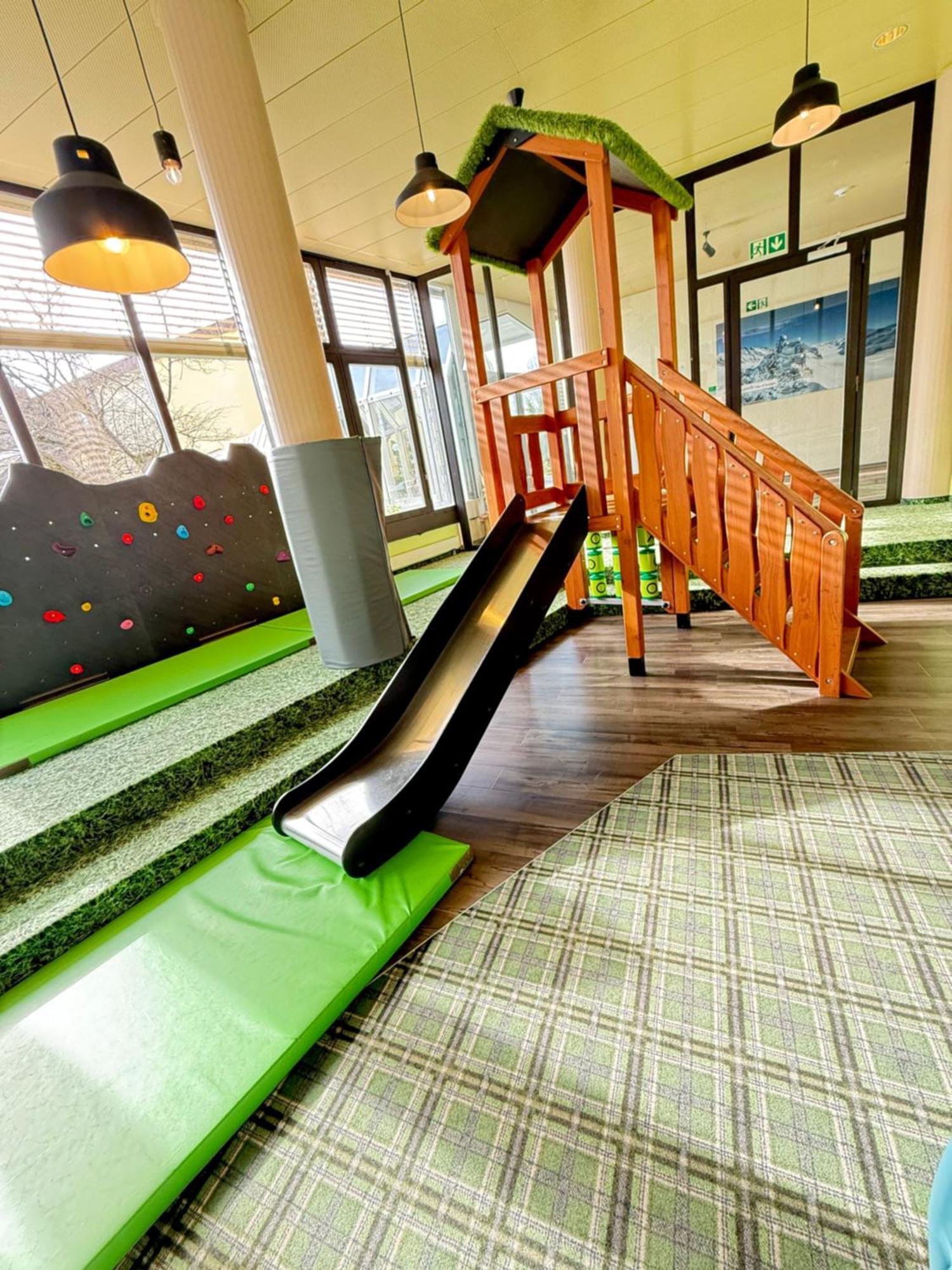 Wohnung Mit See Und Bergsicht Im Vier Sterne Hotel 베아텐베르크 외부 사진